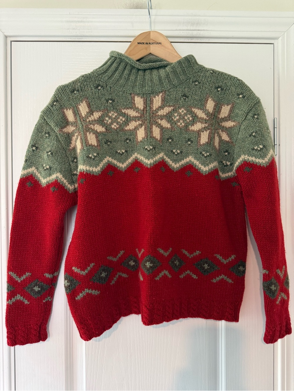vintage Eddie Bauer 100% Wool Sweater